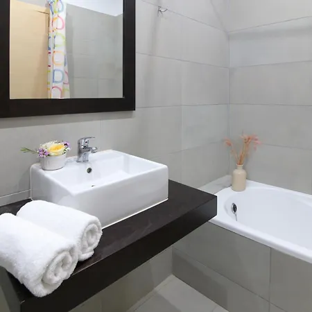 Porto Belissario 3* פרמאנה
